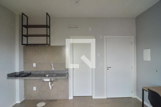 Dormitório e cozinha de kitnet/studio para alugar com 1 quarto, 30m² em Marechal Rondon, Canoas