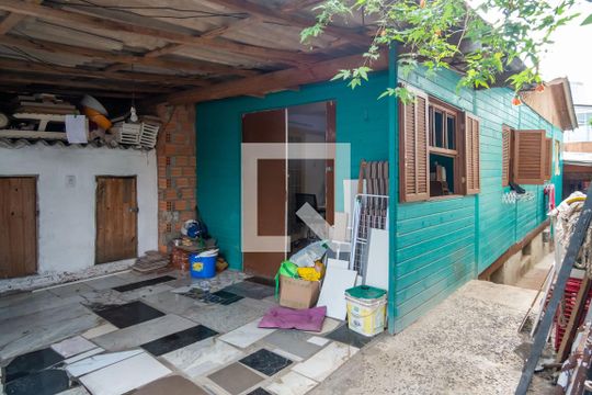 Garagem de casa à venda com 4 quartos, 90m² em Partenon, Porto Alegre