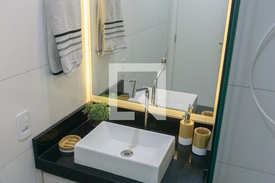 Banheiro de apartamento para alugar com 1 quarto, 35m² em Bela Vista, São Paulo