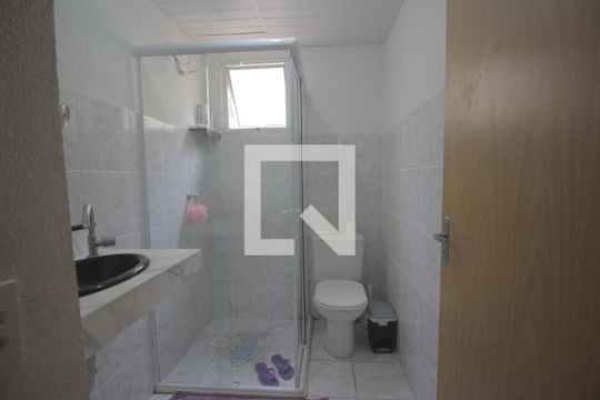 Banheiro de apartamento à venda com 2 quartos, 40m² em Guajuviras, Canoas