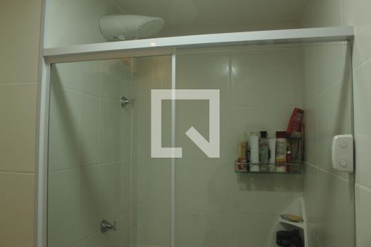 Banheiro de apartamento à venda com 1 quarto, 37m² em Jardim Prudência, São Paulo