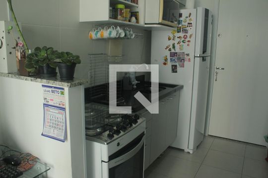 Sala/Cozinha/Área de Cozinha de apartamento à venda com 1 quarto, 37m² em Jardim Prudência, São Paulo