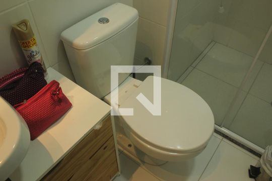 Banheiro de apartamento à venda com 1 quarto, 37m² em Jardim Prudência, São Paulo