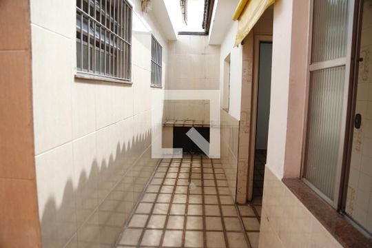 Área Externa de casa à venda com 4 quartos, 155m² em Piqueri, São Paulo