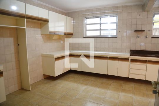 Cozinha de casa à venda com 4 quartos, 155m² em Piqueri, São Paulo