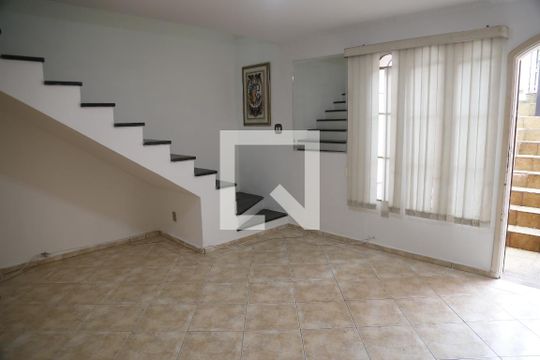 Casa à venda com 4 quartos, 155m² em Piqueri, São Paulo