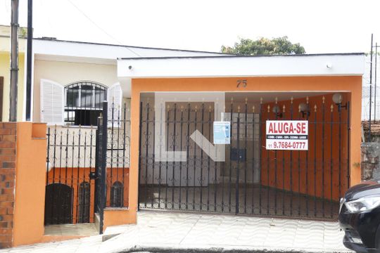 Fachada de casa à venda com 4 quartos, 155m² em Piqueri, São Paulo