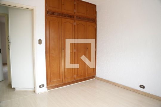 Quarto 2 de casa à venda com 4 quartos, 155m² em Piqueri, São Paulo