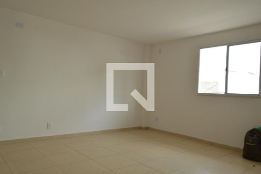 Sala de casa de condomínio à venda com 2 quartos, 75m² em Taquara, Rio de Janeiro