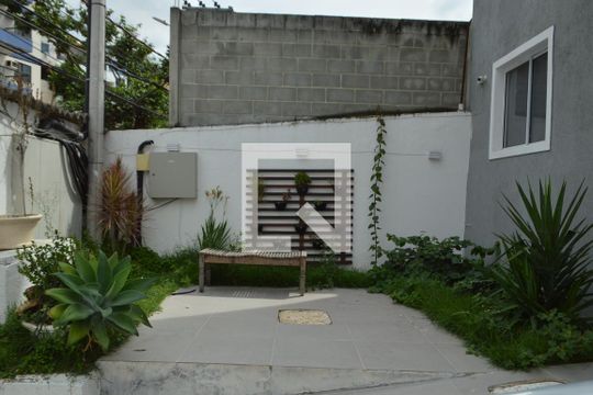 Área comum de casa de condomínio à venda com 2 quartos, 75m² em Taquara, Rio de Janeiro
