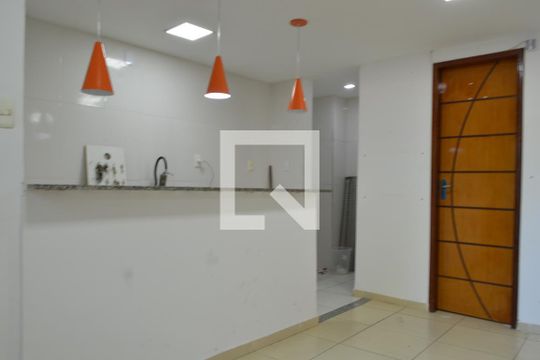 Sala de casa de condomínio à venda com 4 quartos, 120m² em Taquara, Rio de Janeiro
