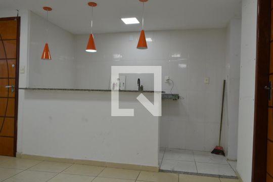 Cozinha de casa de condomínio à venda com 4 quartos, 120m² em Taquara, Rio de Janeiro