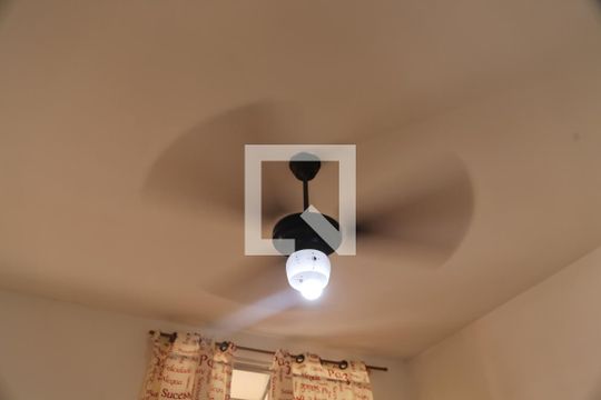 Sala de apartamento para alugar com 1 quarto, 34m² em Guilhermina, Praia Grande
