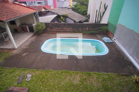 Piscina de casa à venda com 3 quartos, 264m² em Vila Nova, Novo Hamburgo