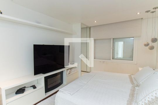 Suíte 1   de casa de condomínio à venda com 4 quartos, 700m² em Tucuruvi, São Paulo