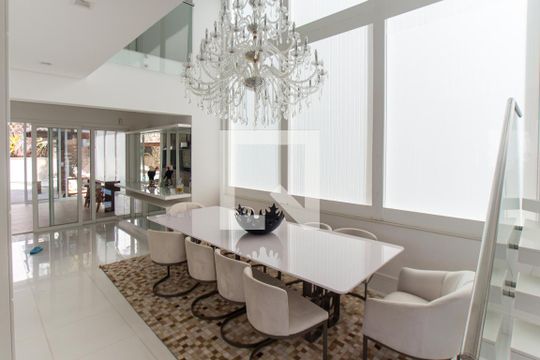 Sala de Jantar   de casa de condomínio à venda com 4 quartos, 700m² em Tucuruvi, São Paulo