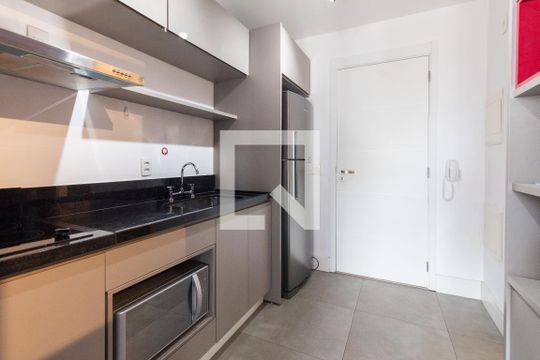 Studio de kitnet/studio para alugar com 1 quarto, 32m² em Sumarezinho, São Paulo