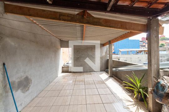 Quintal de casa à venda com 2 quartos, 180m² em Cidade Antônio Estêvão de Carvalho, São Paulo
