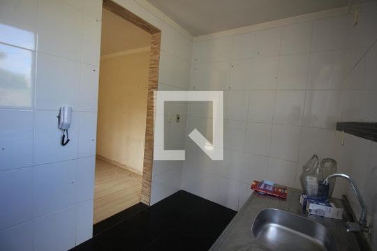 Cozinha de apartamento para alugar com 2 quartos, 45m² em São Gabriel, Belo Horizonte