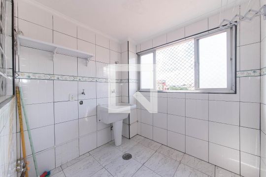 Apartamento para alugar com 2 quartos, 100m² em Jardim Guapituba, Mauá