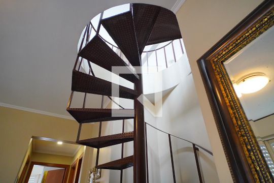 Escada para cobertura de apartamento à venda com 3 quartos, 95m² em Sarandi, Porto Alegre