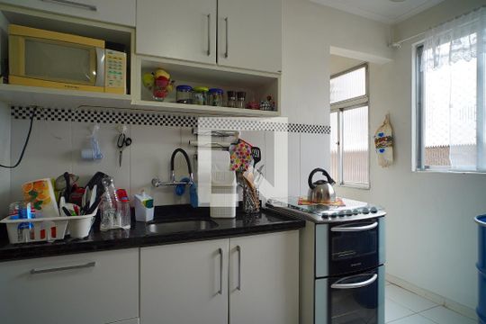 Cozinha de apartamento à venda com 3 quartos, 95m² em Sarandi, Porto Alegre