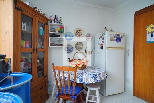 Cozinha de apartamento à venda com 3 quartos, 95m² em Sarandi, Porto Alegre