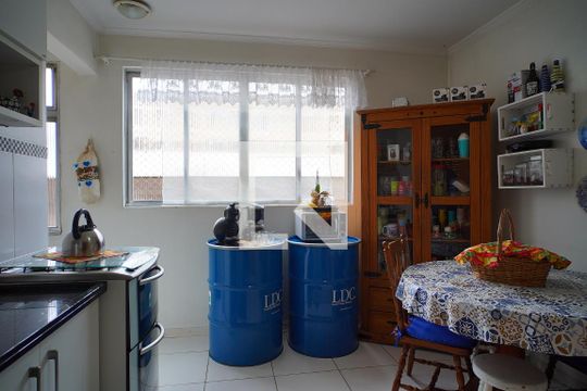 Cozinha de apartamento à venda com 3 quartos, 95m² em Sarandi, Porto Alegre