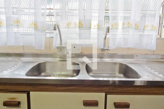 Cozinha de casa para alugar com 4 quartos, 340m² em Vila Comercial, São Paulo