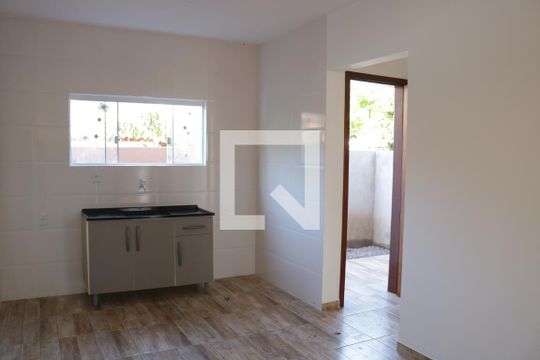 Cozinha/Sala de casa para alugar com 1 quarto, 44m² em São João do Rio Vermelho, Florianópolis