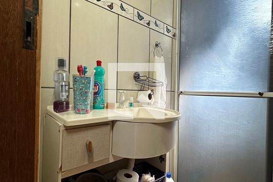Banheiro 2 de casa à venda com 2 quartos, 90m² em Canudos, Novo Hamburgo