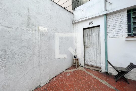 Fachada de casa à venda com 1 quarto, 70m² em Barra Funda, São Paulo