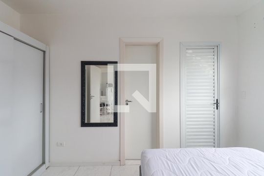 Quarto Suite de apartamento para alugar com 1 quarto, 31m² em Cidade Industrial de Curitiba, Curitiba