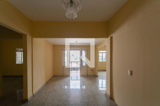 Sala de casa para alugar com 3 quartos, 400m² em Juliana, Belo Horizonte