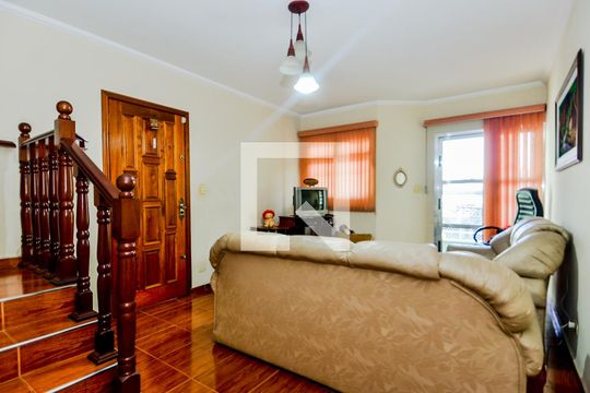 Sala de casa para alugar com 4 quartos, 280m² em Jardim Valeria, Guarulhos