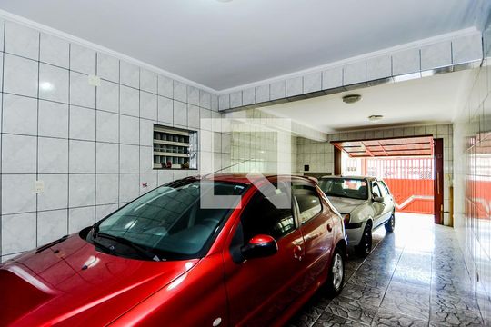 Garagem de casa para alugar com 4 quartos, 280m² em Jardim Valeria, Guarulhos