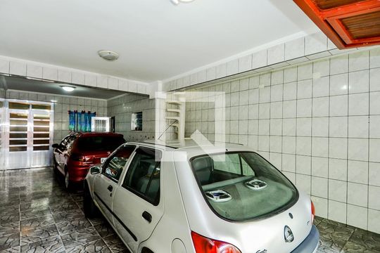 Garagem de casa para alugar com 4 quartos, 280m² em Jardim Valeria, Guarulhos