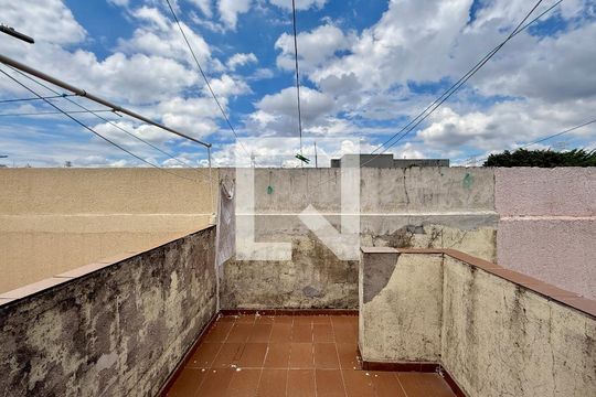 Sacada Quarto 2 de casa à venda com 3 quartos, 120m² em Vila Socorro, São Paulo