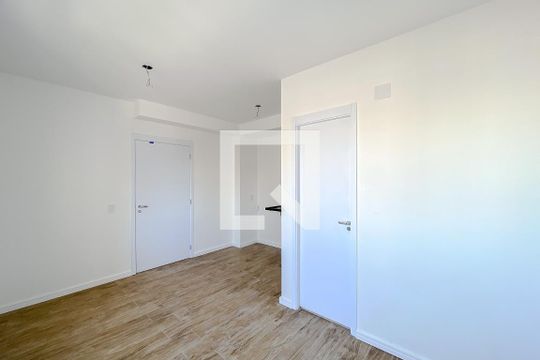 Sala/Quarto de kitnet/studio à venda com 1 quarto, 21m² em Belenzinho, São Paulo