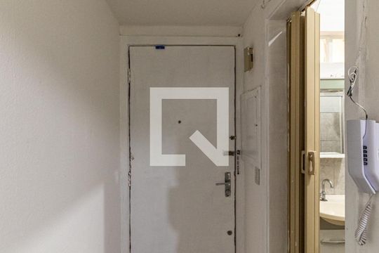 Entrada de kitnet/studio à venda com 1 quarto, 32m² em Santa Efigênia, São Paulo