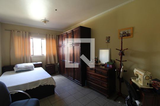 Quarto 1 de casa à venda com 4 quartos, 270m² em Jardim Santa Cruz (campo Grande), São Paulo