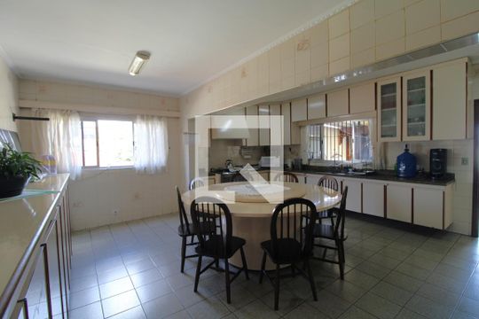 Cozinha de casa à venda com 4 quartos, 270m² em Jardim Santa Cruz (campo Grande), São Paulo