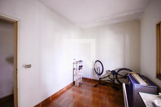 Quarto 2 de casa à venda com 5 quartos, 300m² em São João Climaco, São Paulo