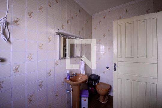 Banheiro  de casa à venda com 5 quartos, 300m² em São João Climaco, São Paulo