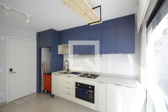 Cozinha de kitnet/studio à venda com 1 quarto, 27m² em Sé, São Paulo