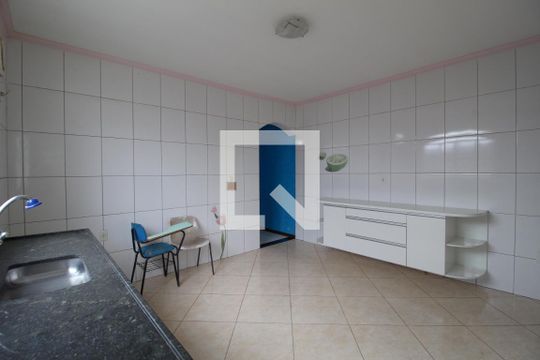 Cozinha de casa para alugar com 3 quartos, 240m² em Vila Barão, Sorocaba