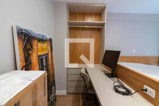 Quarto de kitnet/studio à venda com 1 quarto, 29m² em Jardim das Acacias, São Paulo