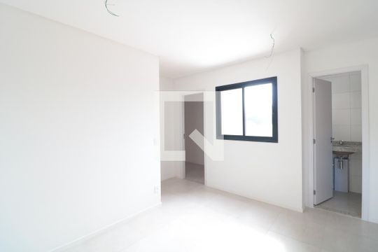 Apartamento à venda com 2 quartos, 41m² em Vila Bertioga, São Paulo