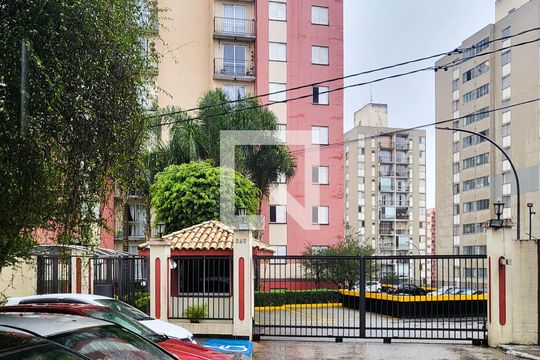 Portaria de apartamento para alugar com 3 quartos, 68m² em Jardim Celeste, São Paulo