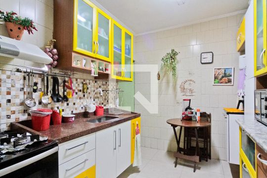 Cozinha de casa à venda com 4 quartos, 254m² em Jardim Sao Jose, São Paulo